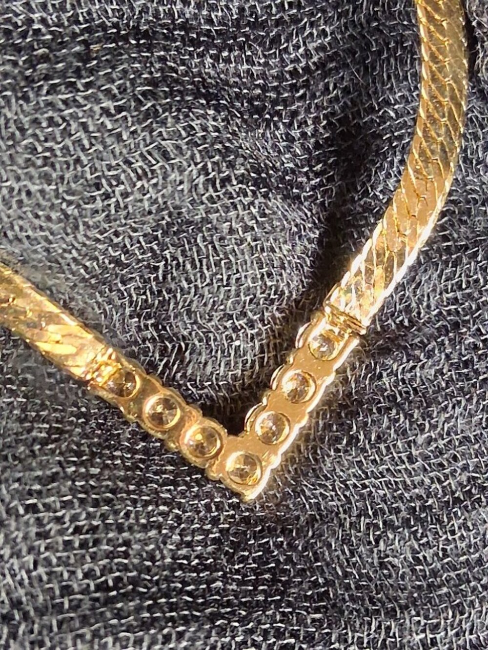 VTG Gold Herringbone Chevron V Necklace Clear Rhinestone Crystal Choker Chain - Picture 6 of 7